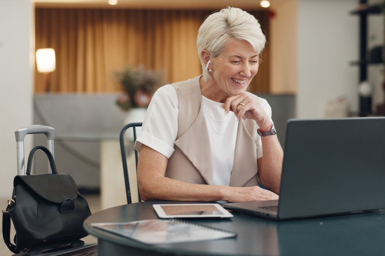 attract remote workers to your hotel with HSIA connectivity